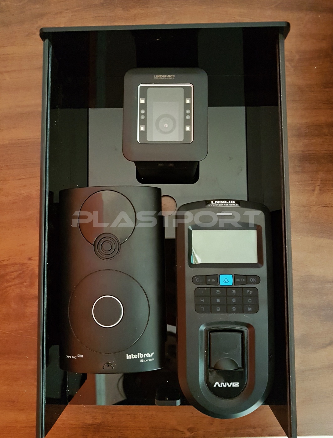 Ref. ACR316 Caixa em Acrílico para Proteção de Equipamentos de Portaria - PlastPort