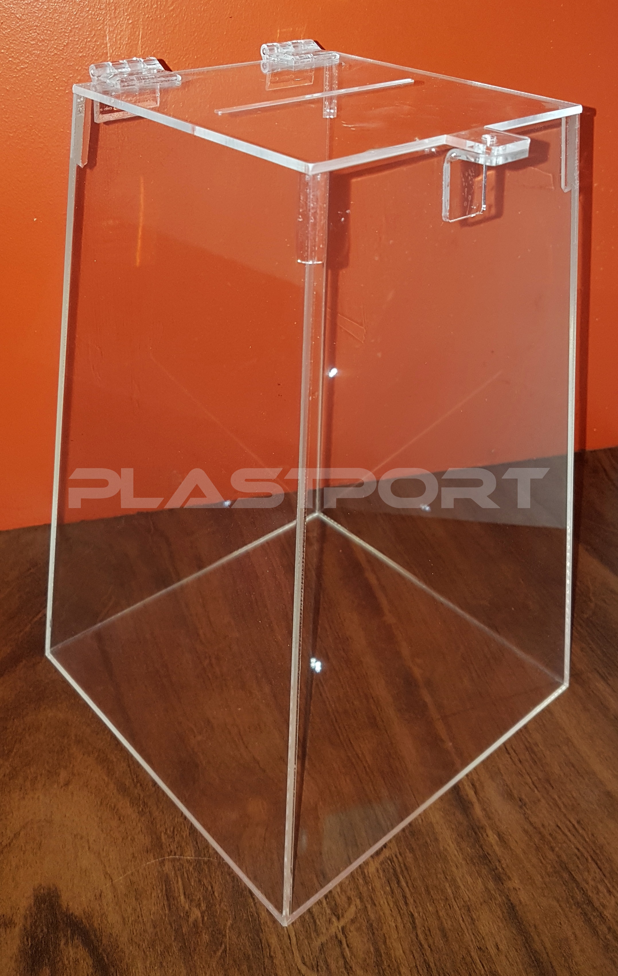 Urna Triangular em Acrílico (Produzida sob medida)